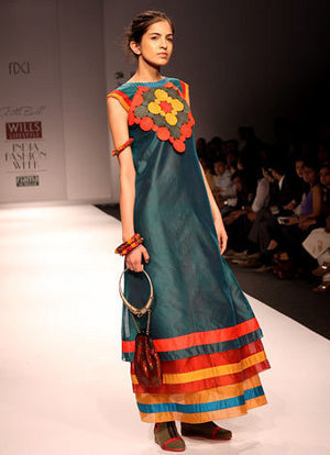 India Fashion on Wills Lifestyle India Fashion Week New Delhi 2010     Featured Videos
