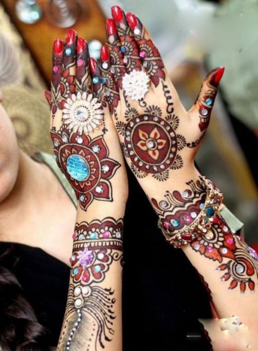 Fabulous Eid Mehndi Designs for Brides 2014