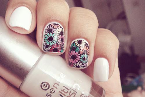 Awesome Floral Print Nail Design for Girls