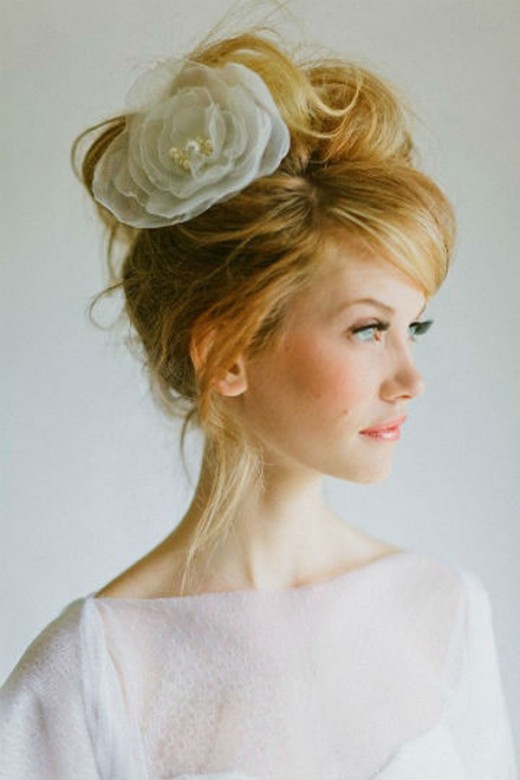 Messy Wedding Updo Hairstyles Trend