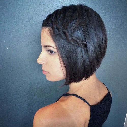 College Girls Side Rope Braid Hairstyle for Prom